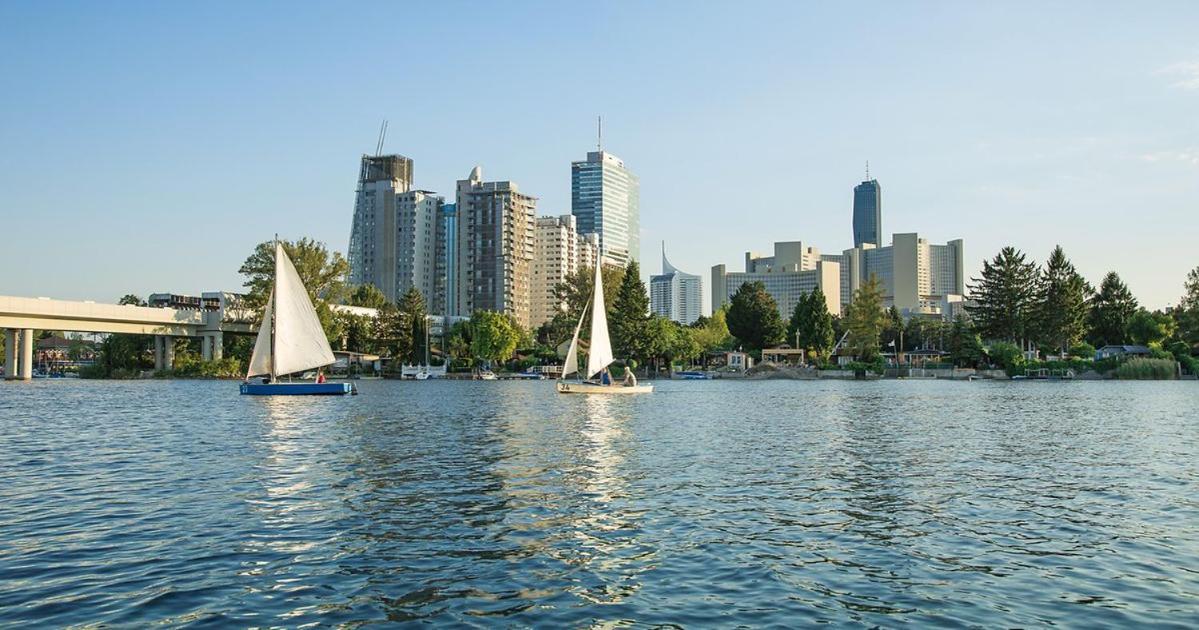 Schoenes Living Am Donauufer Wina Bagian luar foto